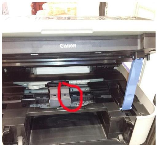 佳能3680打印机怎么加墨2