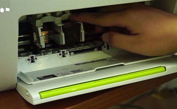 惠普m570dw打印机如何打开墨盒2
