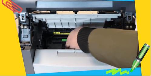 惠普4625打印机怎么换墨盒1