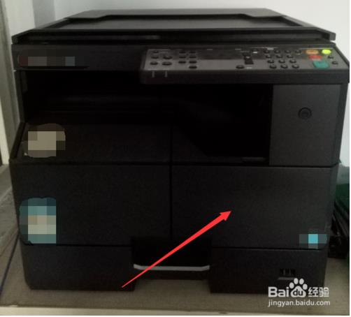 京瓷p2235dn打印机怎么换墨盒1